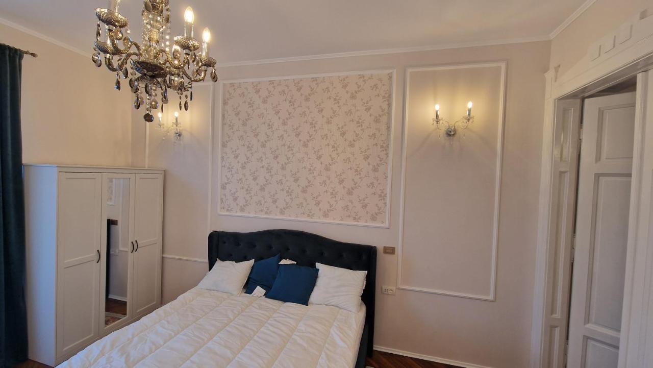 Uvs Central Luxury Apartment オラデア エクステリア 写真